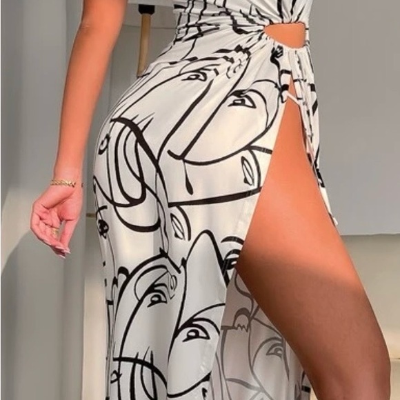 SHEIN White and Black Abstract Face-Print Ruched Swim Coverup Dress - Picture 2 of 4